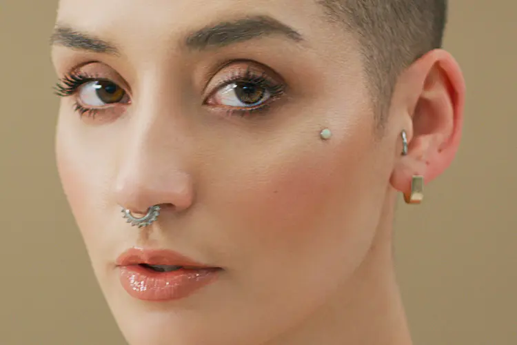 dermal piercing