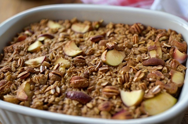 Apple Cinnamon Baked Oatmeal