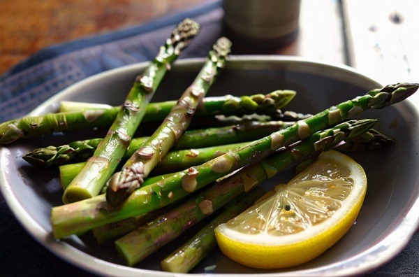 Roasted Asparagus with Lemon & Garlic